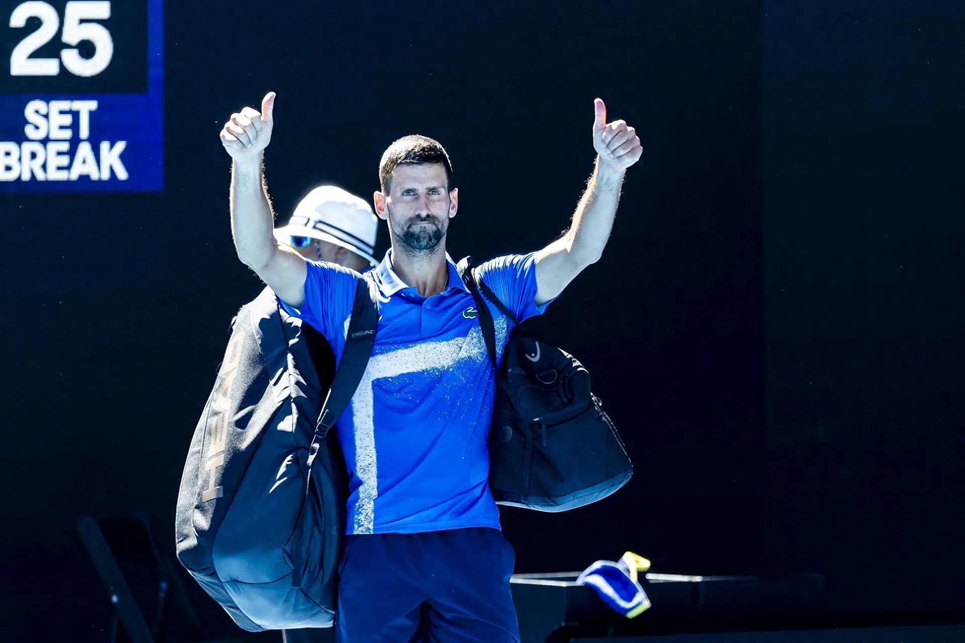 开云体育官方网-德约科维奇重返赛场，出色防守首场状态出色，IG观众沸腾！(德约科维奇球迷俱乐部)